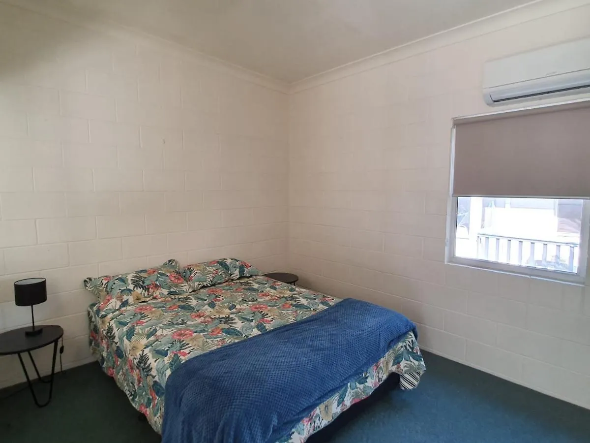 Number 1 Beach House Villa Rainbow Beach 0*,  Australia